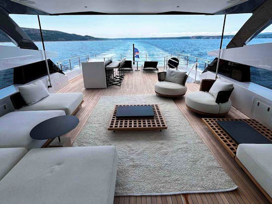  106ft ALVIUM Impressive Yacht in Ibiza with Concierge 💎 Luxury Yacht