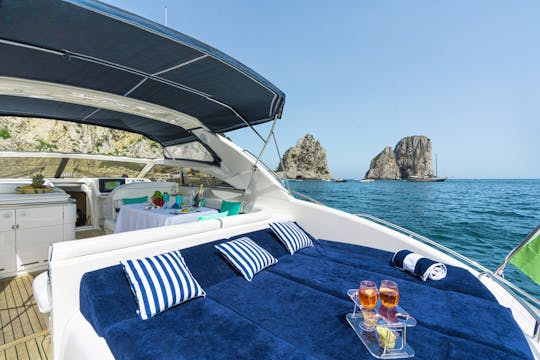 Capri: tour on yacht and visit to the grotto
