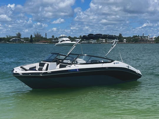 Barco a jato Yamaha sx195 rápido, divertido e bonito