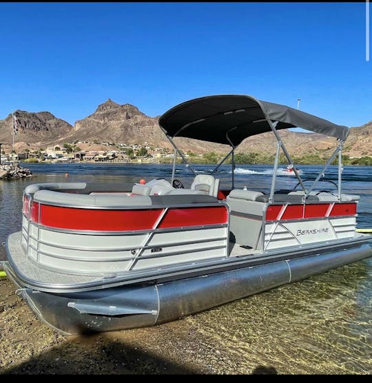 2021 luxury Berkshire 23 foot tray tune for rent in lake Havasu city Arizona