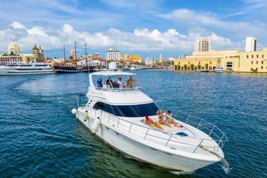 Cork Trick 56' Comfortable Yacht in Cartagena de Indias