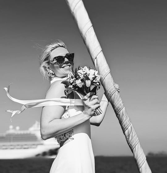 SÉANCE PHOTO/PRODUCTION SUR LES RÉSEAUX SOCIAUX SUR UN BATEAU