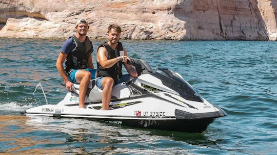 Performance 3 Seater Yamaha VX Cruiser Waverunner