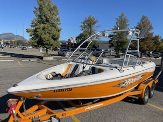 Moomba Mobius LSV WakeSurf Boat for 12 passengers. License is not required