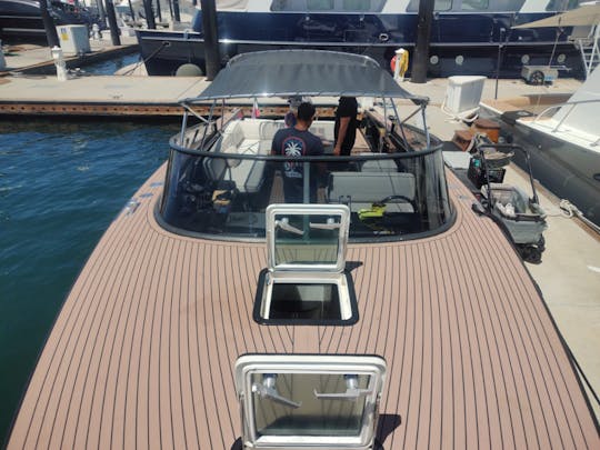 Découvrez le luxe en mer avec le yacht VanDutch de 40 pieds