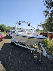 Alquiler de Bayliner Open Bow de 18 pies