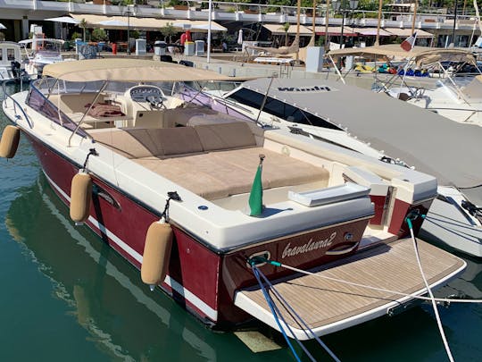 Luxury Asterie 315 built in Saint Tropez