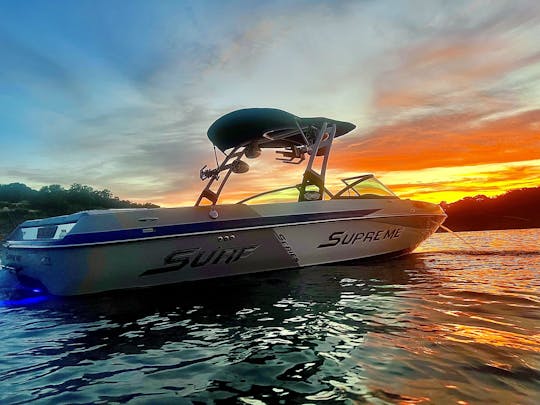 ¡Surfea la ola definitiva! Lake Travis, Texas