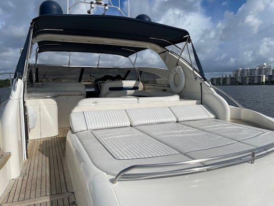 45 Canados lanzan alquiler de yates en Sunny Isles/Hallandale/Hollywood