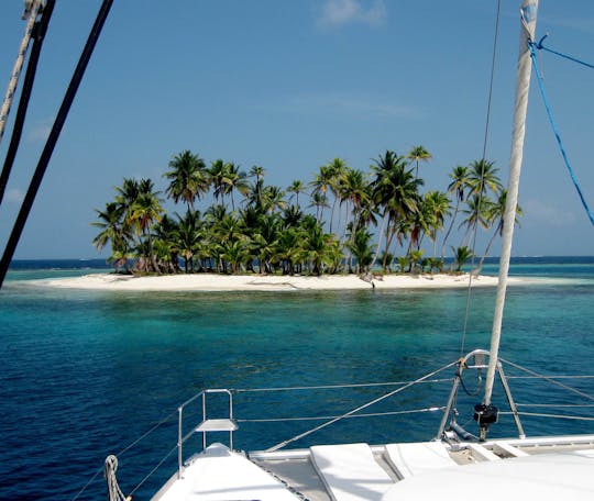 Comfy 45ft Catamaran in Raja Ampat, most magic place in South East Asia