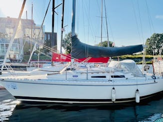 Facil 30 Yacht - ¡Expediciones de vela para principiantes!