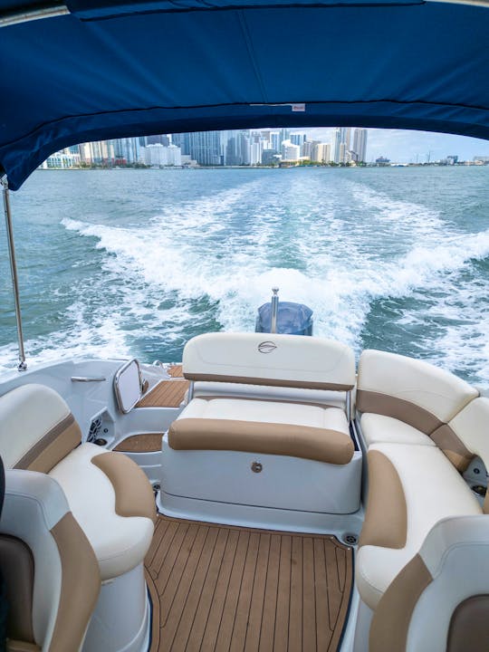 Miami Boat Tours And Charter On A Beautiful 26ft Boat (Free Hour Monday-Friday)