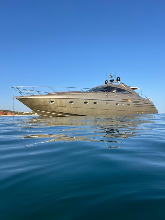 Princess V65 | Marina de Vilamoura | Location de yacht avec skipper