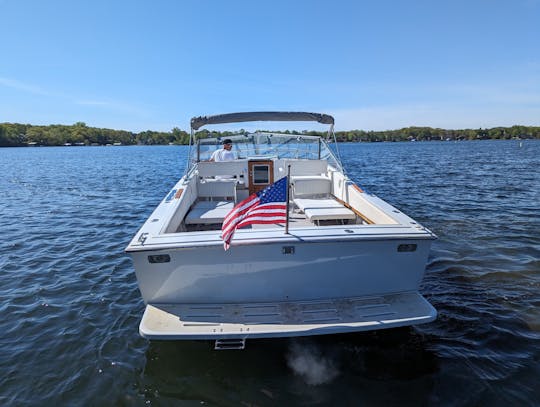 Croisière sur le lac Minnetonka à bord d'un yacht Magnum de luxe de 40 pieds