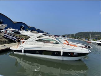 Thiali - Brand New Cimitarra 380 Boat. Super Maintained, Modern And Comfortable.