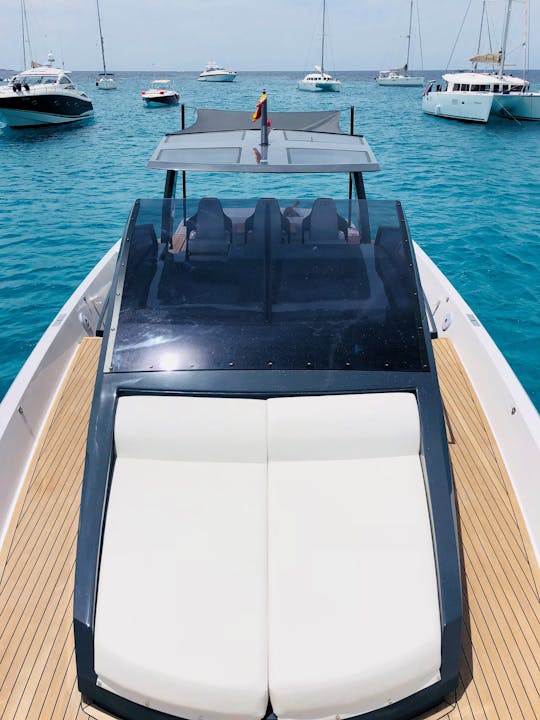 Location d'un yacht Seanfinity T4 avec skipper à Ibiza