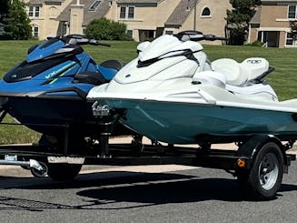 Two 2025 Yamaha Waverunner VX Cruiser HO