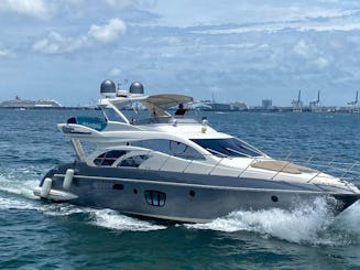 Yacht de 57 minutes à la marina de Miami Beach - Bénéficiez de 100 % de réduction ! *