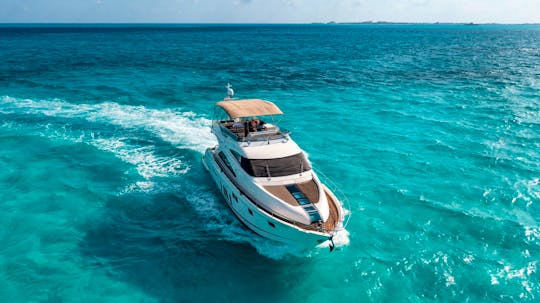FAIRLINE 70ft ADDICTED FOR CHARTER - CANCUN