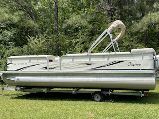 25ft Odyssey Pontoon Rental on Lake Martin