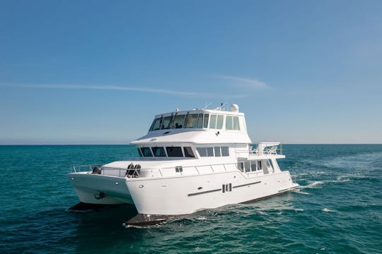 SPACIOUS & STABLE 65' POWERCAT REFIT IN 2022