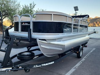 Pontoon Party Barge 16DLX for 8 passengers