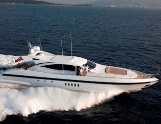 Aluguel de iates ENZO Overmarine Mangusta 92 Mega em Mônaco