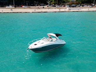 ¡Disfruta de Chicago! Hermoso Sea Ray Sundancer de 31 pies, perfecto para cualquier ocasión 