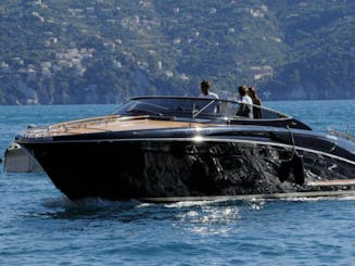 Riva Rivarama 44'、豪華ボートチャーター、チンクエテッレ