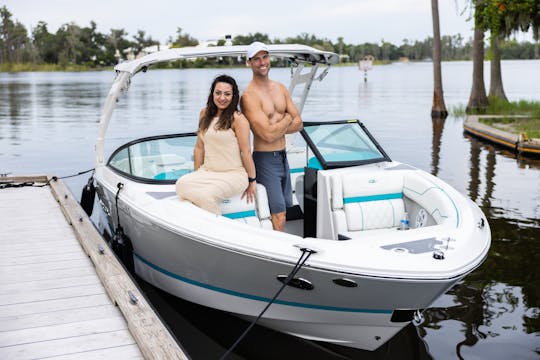 Bowrider REGAL LS2 luxueux et élégant à Tampa, en Floride