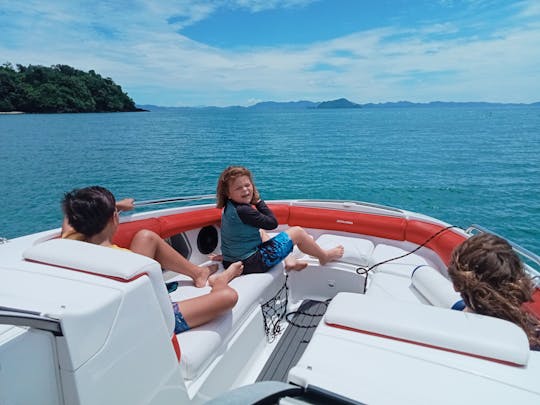 Location de bateaux à réaction et jouets aquatiques