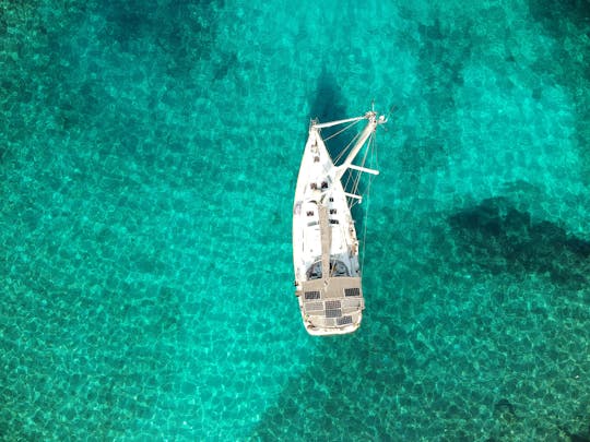 Experimente dias inesquecíveis na Grécia Jônica a bordo do veleiro Beneteau de 47 pés