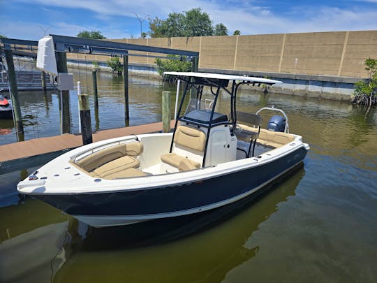 Explore in Style: Rent the NauticStar Legacy Center Console Boat!