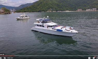 Super yacht de 92 pieds à Puerto Vallarta