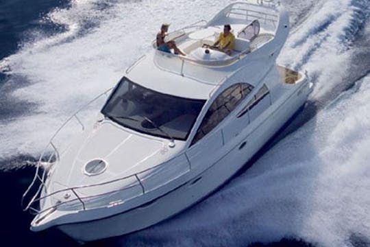 Alquiler del yate a motor Rodman 38 Fly en la Costa Azul, Francia