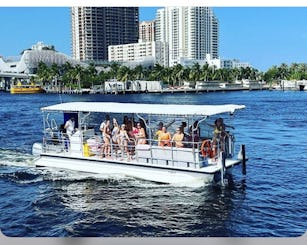 38' Party boat for parties in Fort Lauderdale!