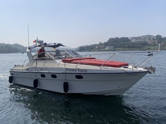Private Cruise in Porto onboard Princess Riviera 286 Yacht