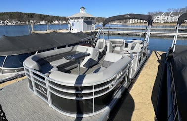 2021 24’ Bennington Luxury Tritoon Lake Norman Party Barge Fuel  Included 