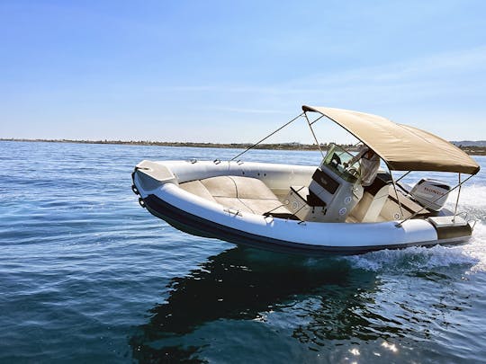 Gommone 798 - RIB avec Skipper 26,5 pieds 225 ch