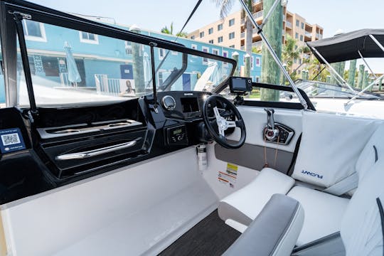 Glastron GTD 240 Deck Boat in Treasure Island FL 