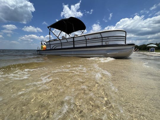 2022 27FT Coach Pontoon with 250hp Honda outboard!