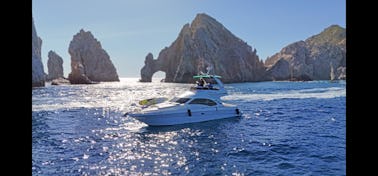 Aluguer de iates de luxo SEARAY FLY BIGE SEDAN de 45 pés em Cabo com a Flybridge Experience