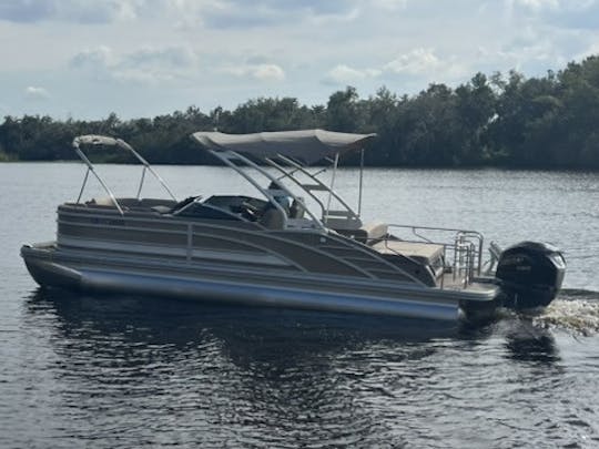 2023 Bennington 23' Tritoon w/ 250 Yamaha Outboard 