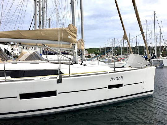 AVANTI - Dufour 382 Grand`Large (3 Cabins, 2 Heads, from 2017) Base Horta, Faial Island, Azores