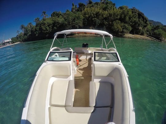 25ft Cocos Real Boat rental in Angra dos Reis, Rio de Janeiro, Brazil