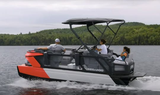 Alquiler de modelos deportivos SeaDoo Switch 18' 230hp en East Dubuque, Illinois