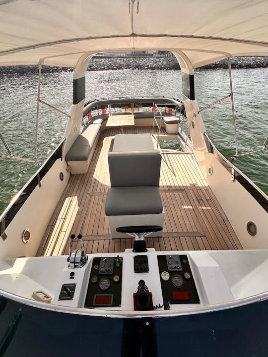 Luxury 60ft Yacht for 22 guest in Dubai