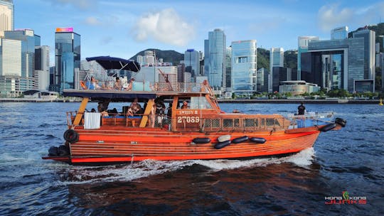 Swissy Junk Boat em Hong Kong