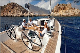 Charter a 50ft Cruising Monohull in Algarrobo , Chile (with great Host)