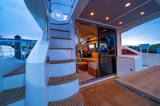 L'incroyable Fly Bridge AZIMUT 2020 de 60 minutes à Miami, en Floride 🛥️